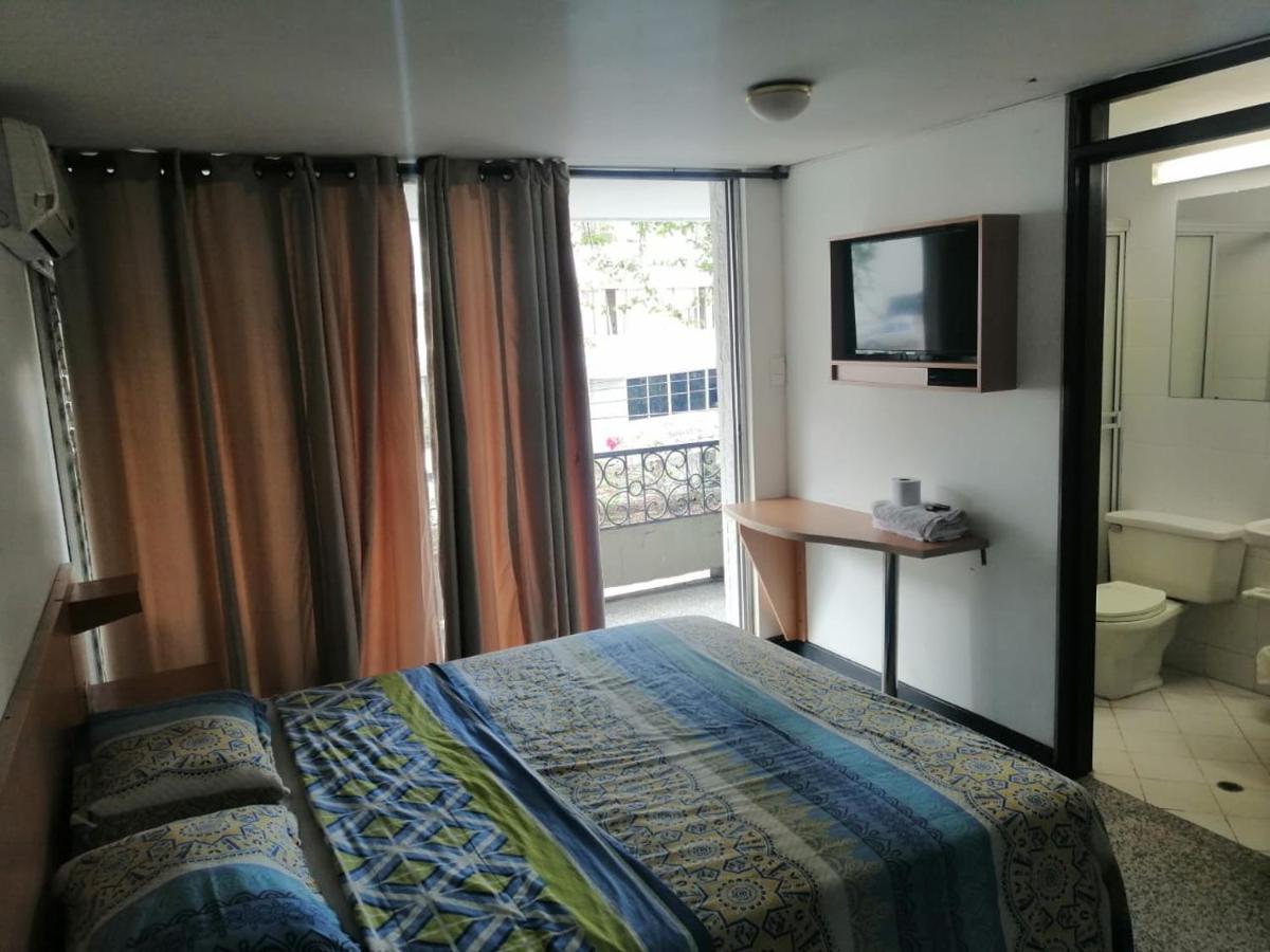 קאלי Hotel Del Oeste מראה חיצוני תמונה